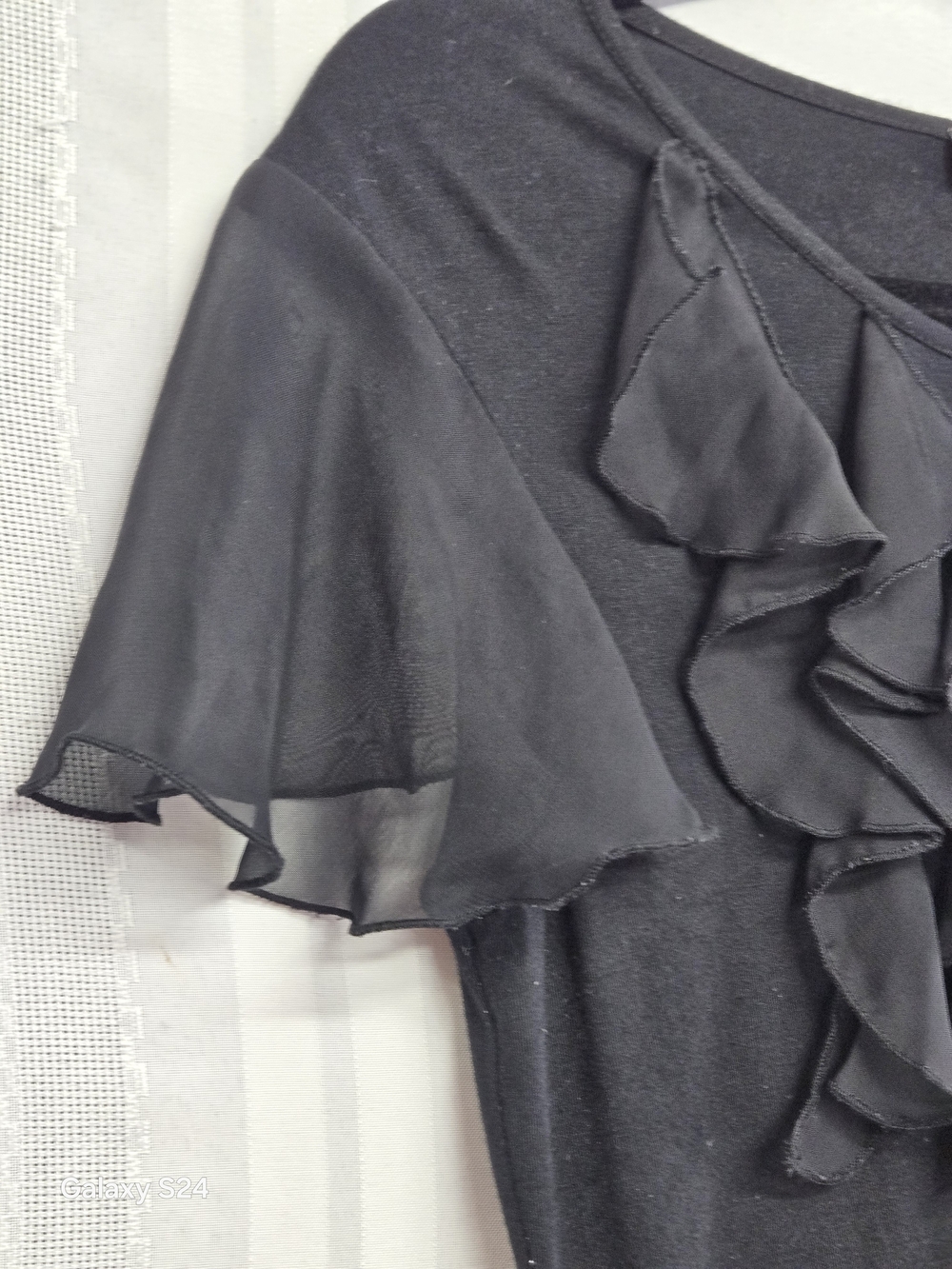 CABLE AND GAUGE Black Ruffle Short-Sleeve Top SIZE MD - Picture 9 of 12